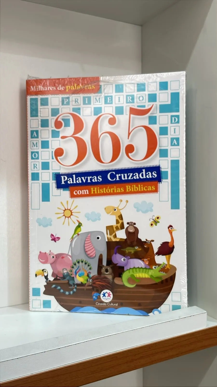 Livro 365 Palavras Cruzadas com Histórias Bíblicas com a arca de Noé na capa