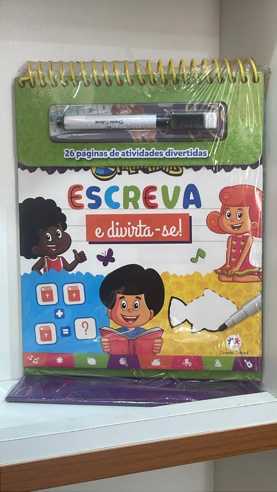 Livro de atividades Escreva e Divirta-se com argolas e caneta